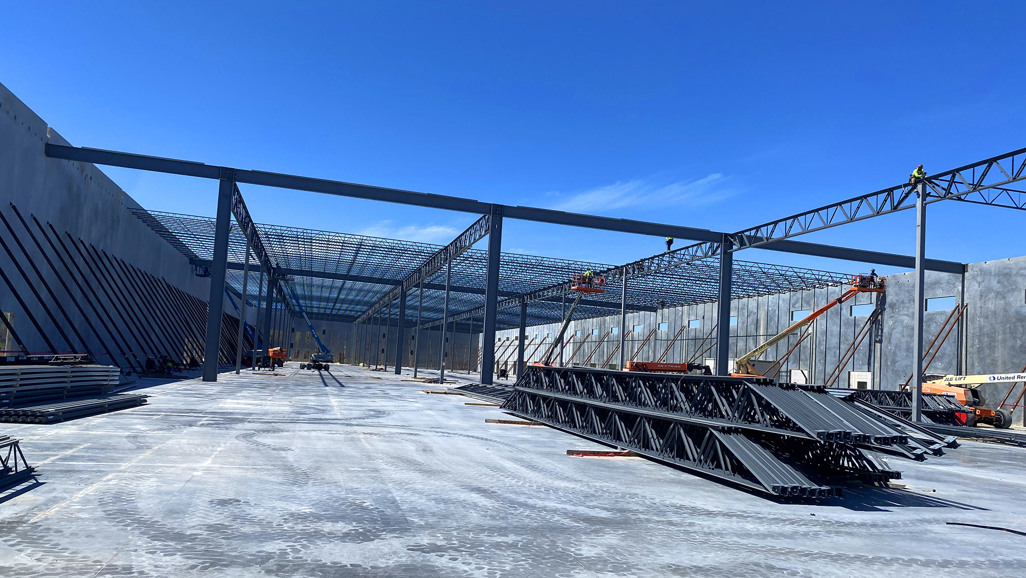 Sunlake Business Center — Warehouse / Distribution project in Lutz, FL